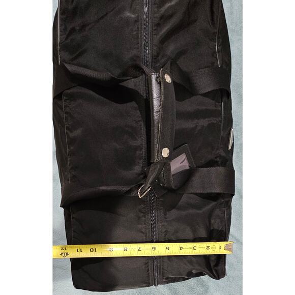 Prada 56 Nylon Duffle Bag - Picture 5 of 16